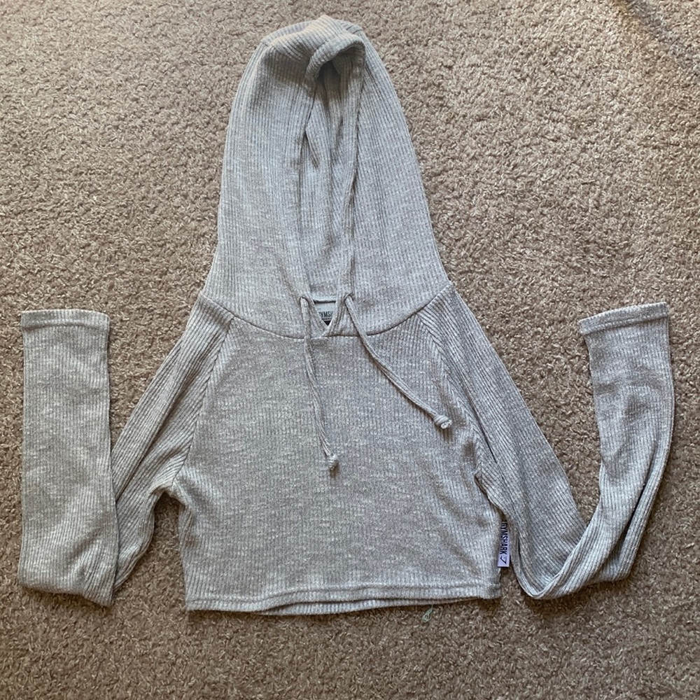 Gray Gymshark cropped long sleeve hoodie